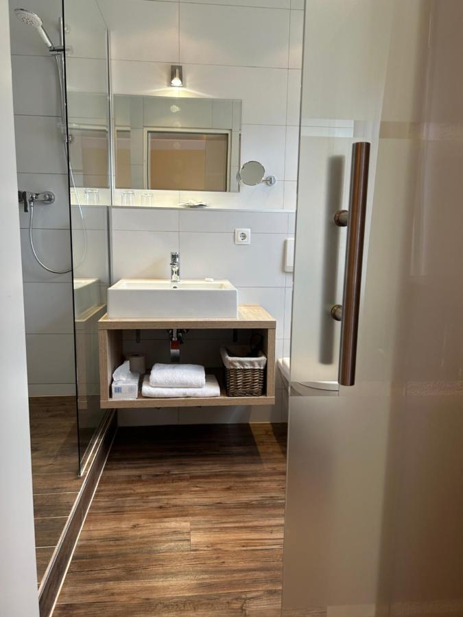 Wuermtaler Gaestehaus Hotel Grafelfing