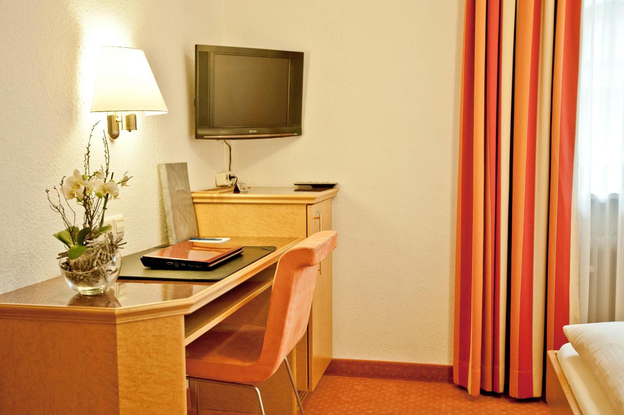 Wuermtaler Gaestehaus Hotel 3*